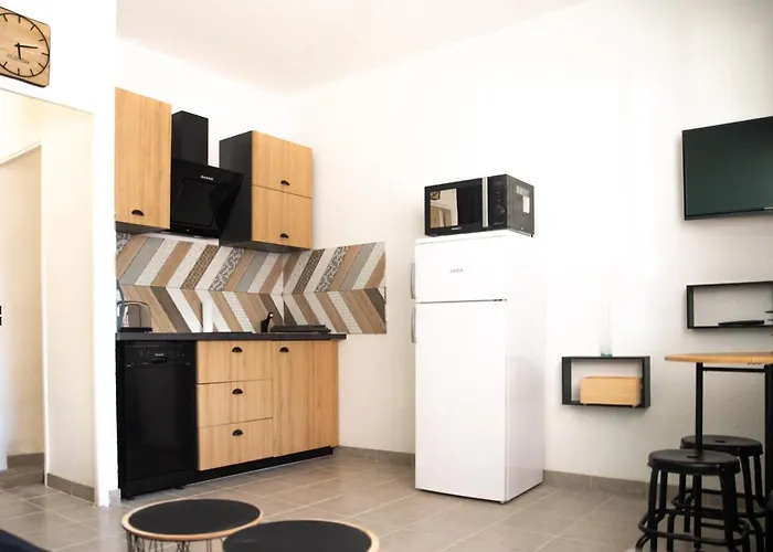 公寓 Le Du Grazel 格吕桑